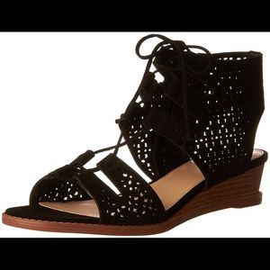 Retana Suede Black Ankle-High Sandal